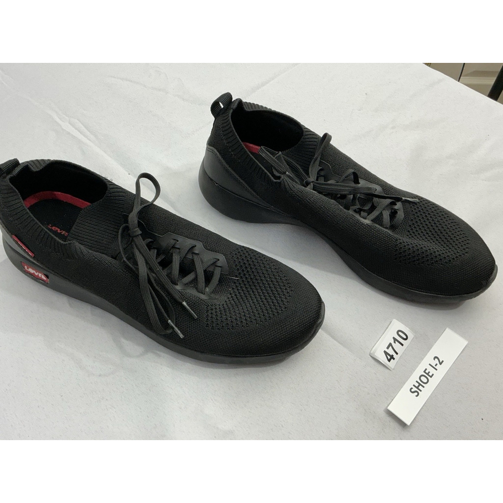 Men’s Levi’s Comfort Lace Up Low Top Sneakers 10.5 Black Stretch Mesh